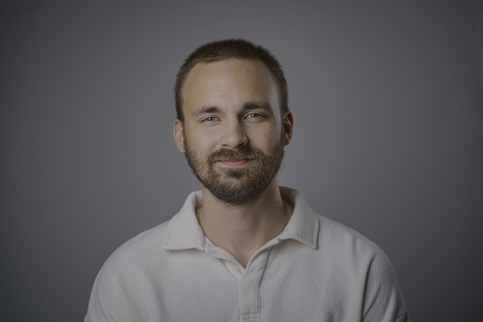 Max arbetar på Exnetmedia